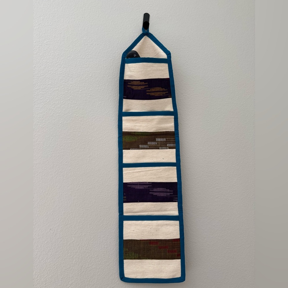 Handcrafted Mail Gadgets organizer
